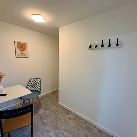 Modernes 1 Fuer Monteure & Handwerker Mit Wlan Lorsch